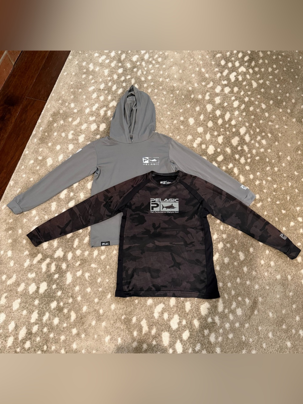Bundle (2) Pelagic Kids' Long Sleeve Grey/Black Camo Rash Guard Hoodie. Size 4T